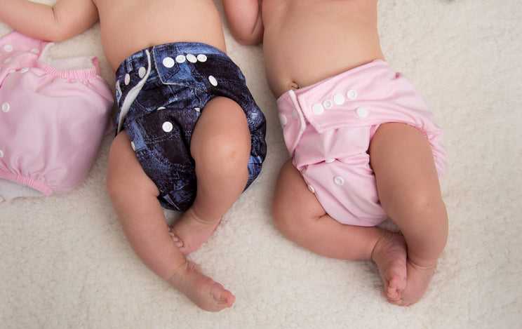 Cloth Diapers vs Disposable Diapers
